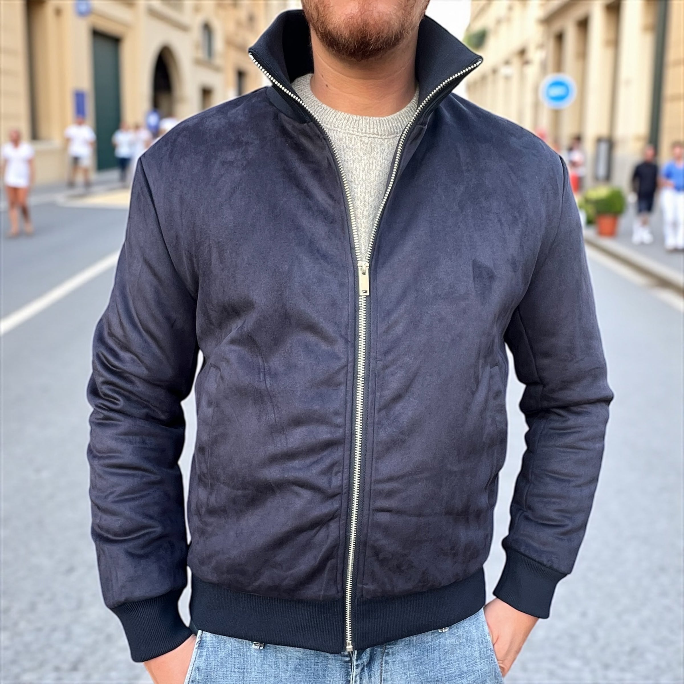 BOMBER IN ALCANTARA