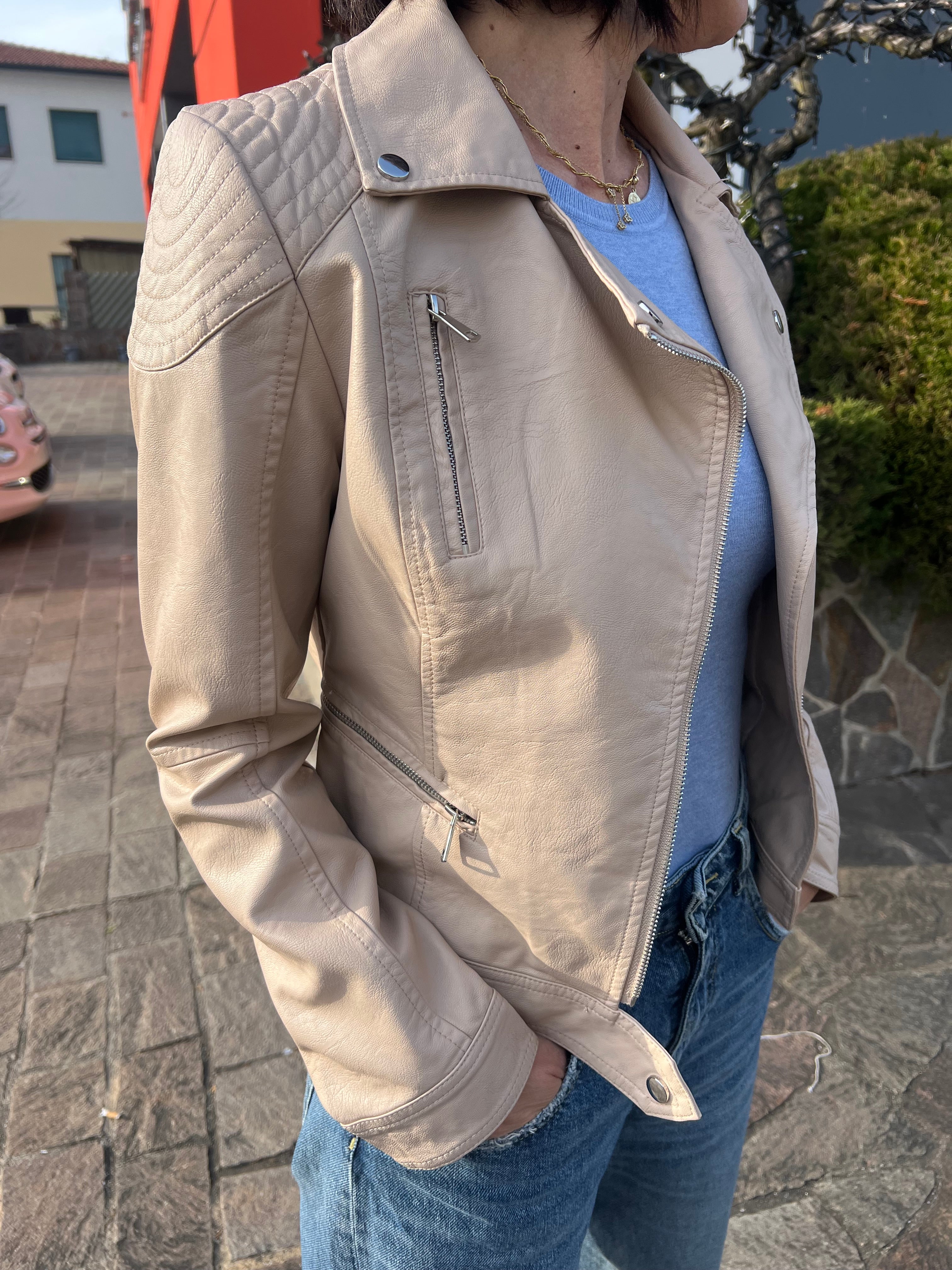 CHIODO IN ECOPELLE