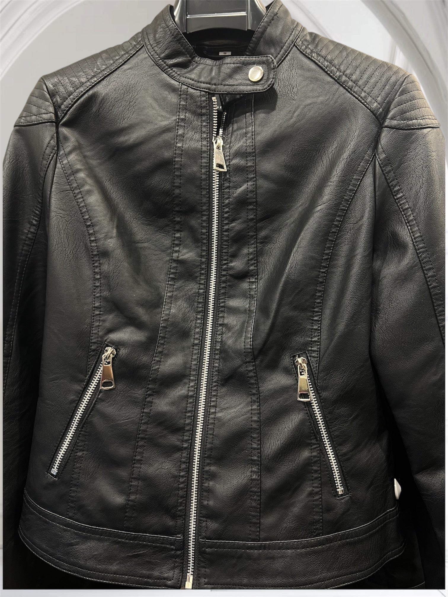 BIKER IN FINTAPELLE