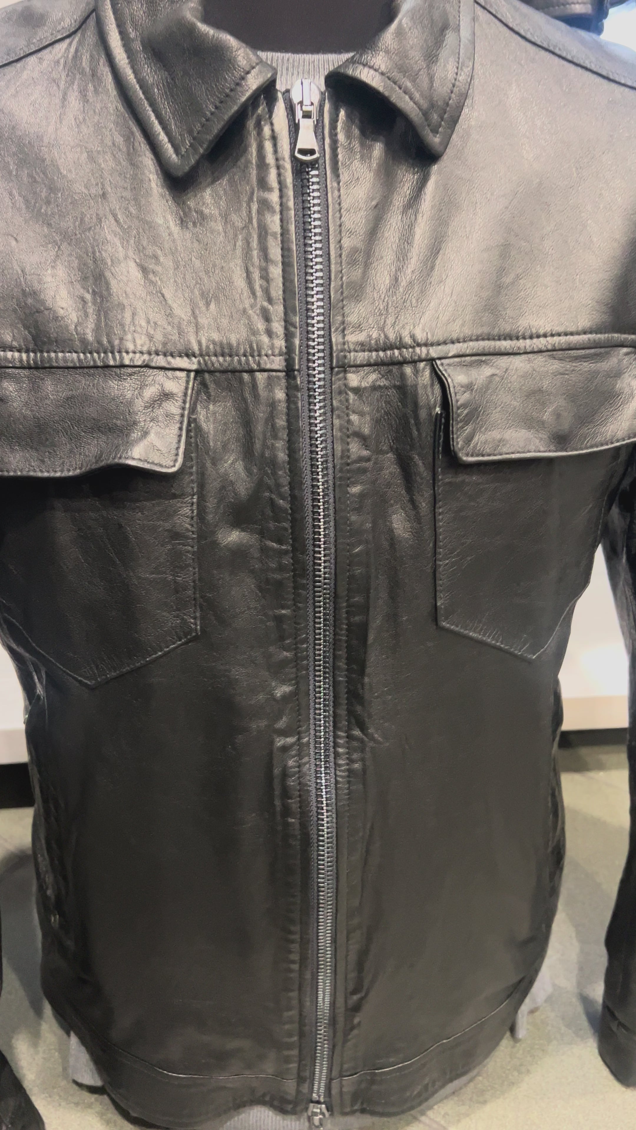 CARL- LA PELLE A CAMICIA