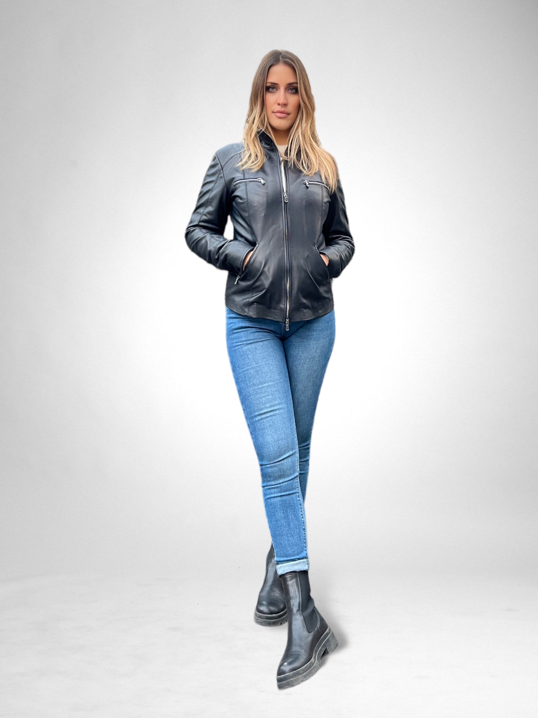 CARMILIA, LA GIACCA FORMOSA